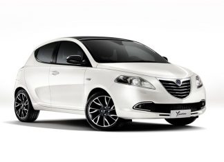 Che tipo di lampade anabbaglianti monta la Lancia Ypsilon (dal 2011)