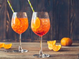 Come preparare cocktail Apertass: ricetta originale con Aperol e Tassoni